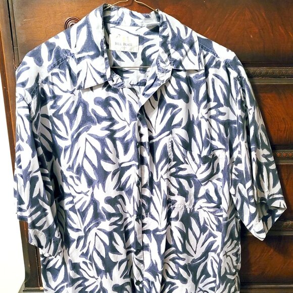 Men's Tropical "Hawaiian Style" Shirt - Picture 1 of 2